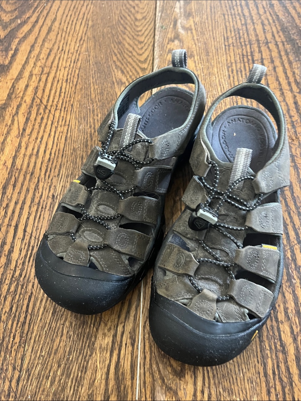 Keen Closed-Toe fishermen Outdoor Sandals